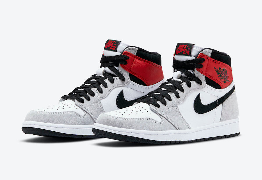 Air Jordan 1 High "Light Smoke Grey"