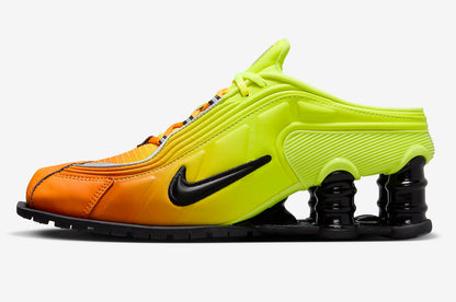 Martine Rose x Nike Shox Mule MR4 WMNS “Safety Orange”