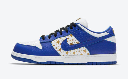 Supreme x Nike SB Dunk Low “Hyper Royal”