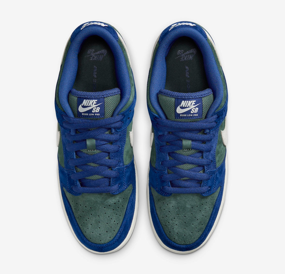 Nike SB Dunk Low Pro “Deep Royal Blue / Vintage Green”
