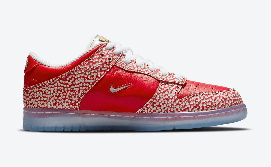 Stingwater x Nike SB Dunk Low "Magic Mushroom"