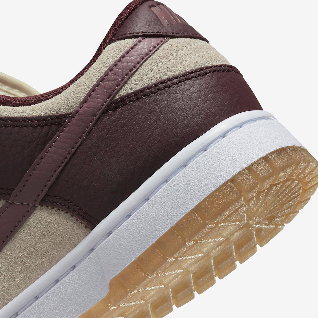 Nike Dunk Low WMNS "Plum Eclispe"