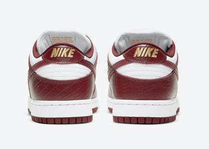 Supreme x Nike SB Dunk Low “Barkroot Brown”