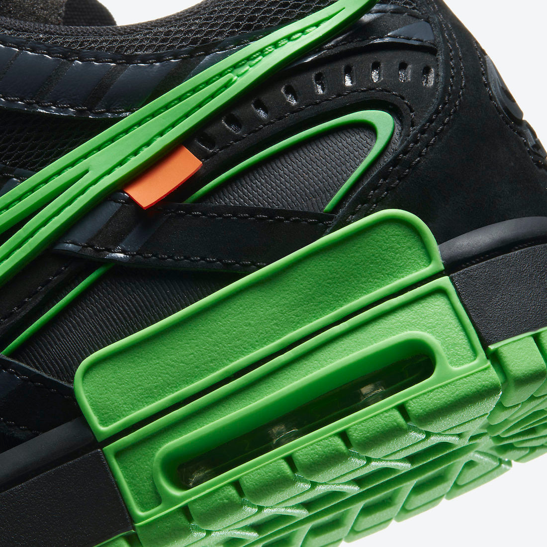 Off-White x Nike Air Rubber Dunk "Green Strike"