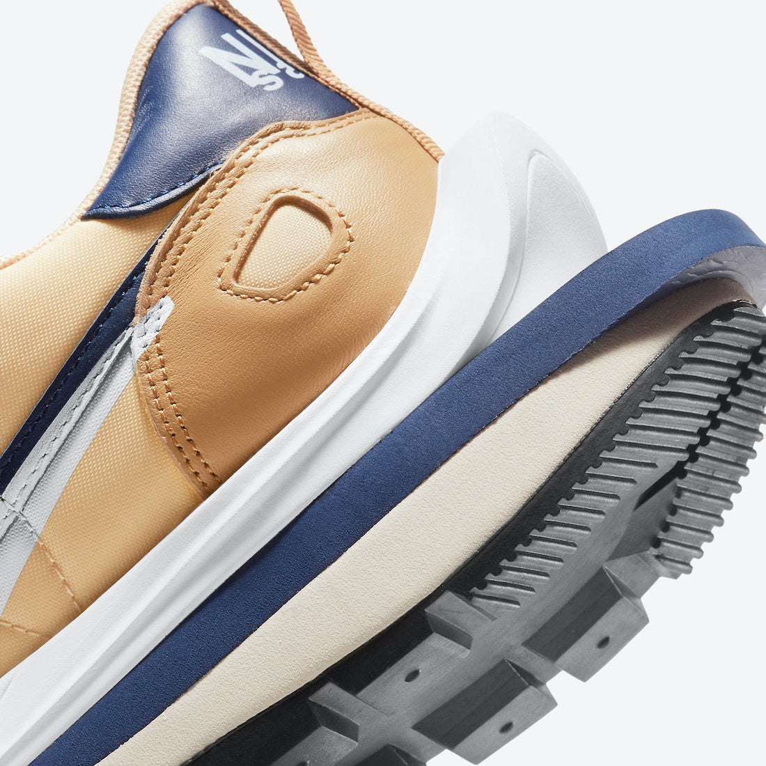 Sacai x Nike VaporWaffle “Sesame”