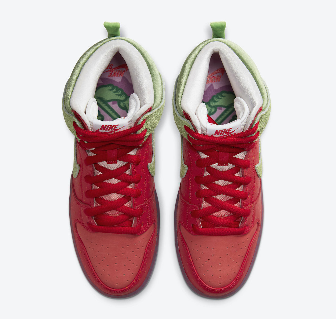 Nike SB Dunk High _Strawberry Cough_ 3